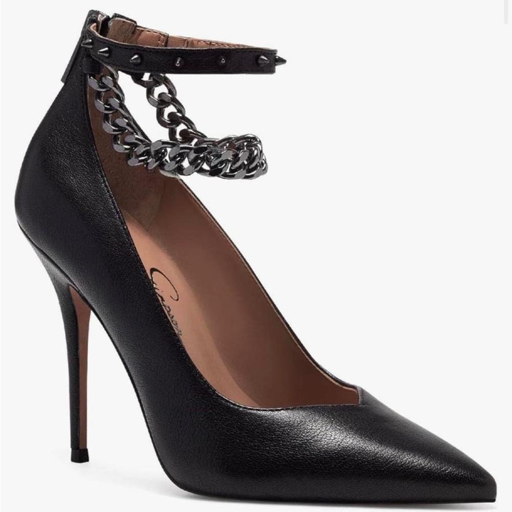 Jessica Simpson Black Pointed-Toe Heels